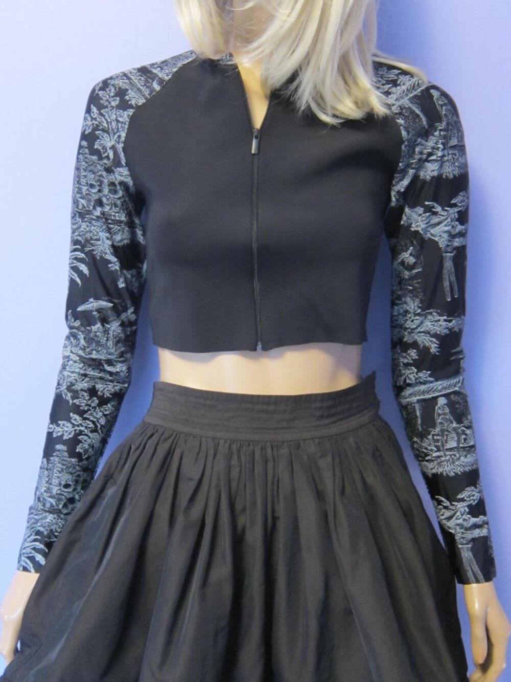 WOLFORD Cropped Black Warm Up Zip Up Black Leaf Print Jacket NWT